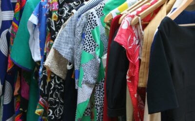 Is Your Clothing Closet Overloaded? Try These Easy Closet Clean-Up Tips!